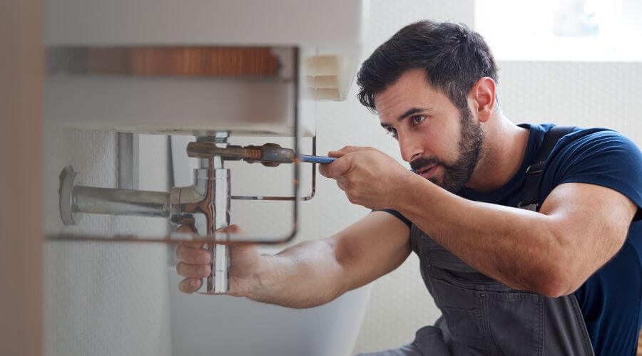Faucet aerator cleaning/replacement in Red River, NM